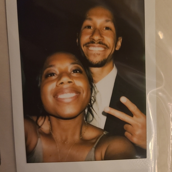 Welcome to laidover - Picture 1 of 1